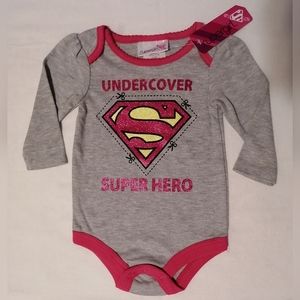 🔥SALE🔥 Supergirl "Undercover Super Hero" Baby Girls Onesie NWT Sz 0-3 Months
